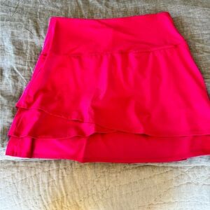 Luck In Love Tennis/Gold skort in bright pink size 8-10 M
